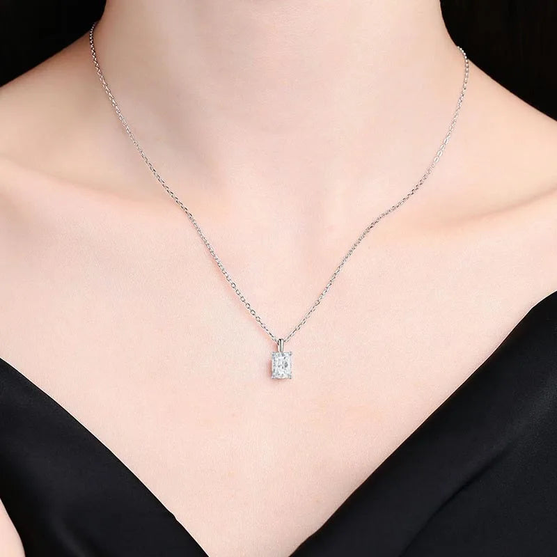 D VVS1 Radiant Pendant Necklace