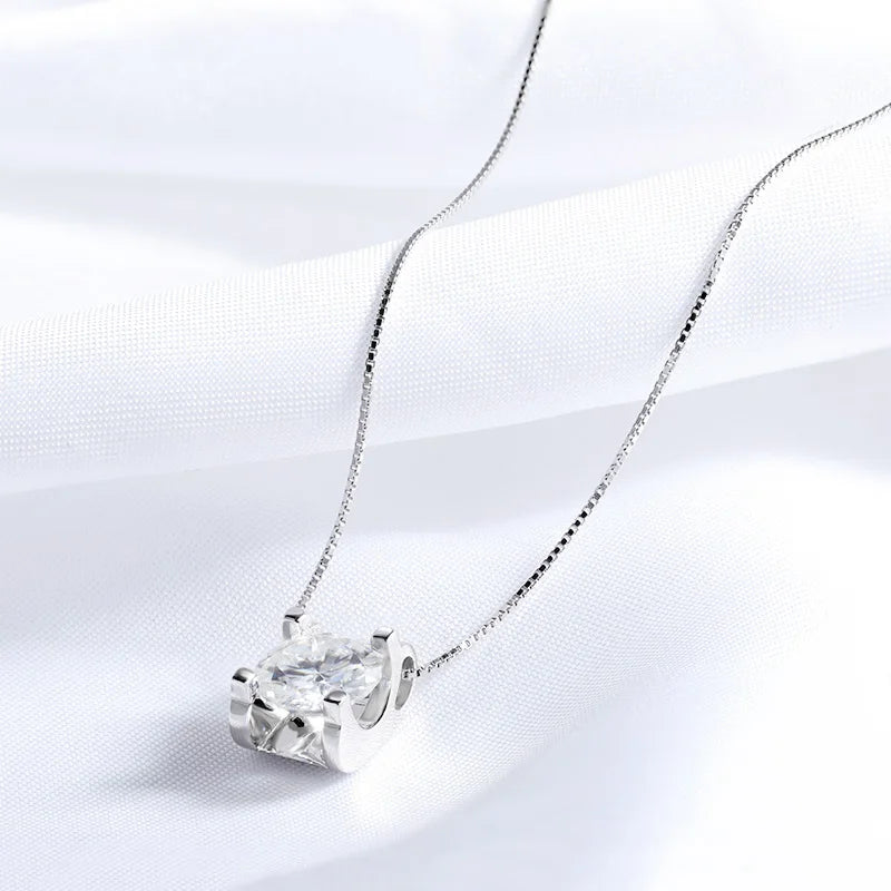 2CT Diamond Pendant Necklace