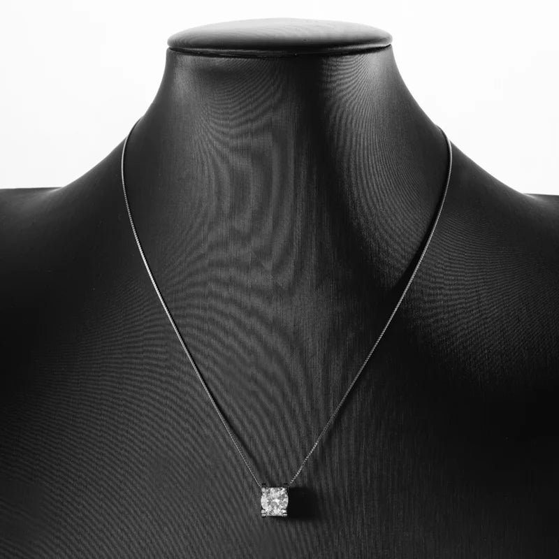 2CT Diamond Pendant Necklace