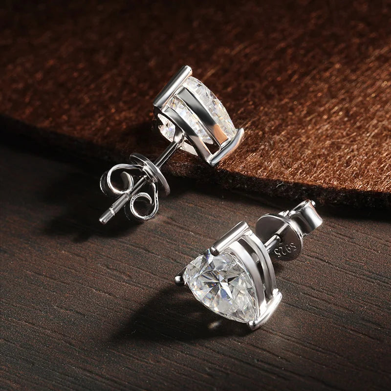 1CT D VVS1 Heart Earrings