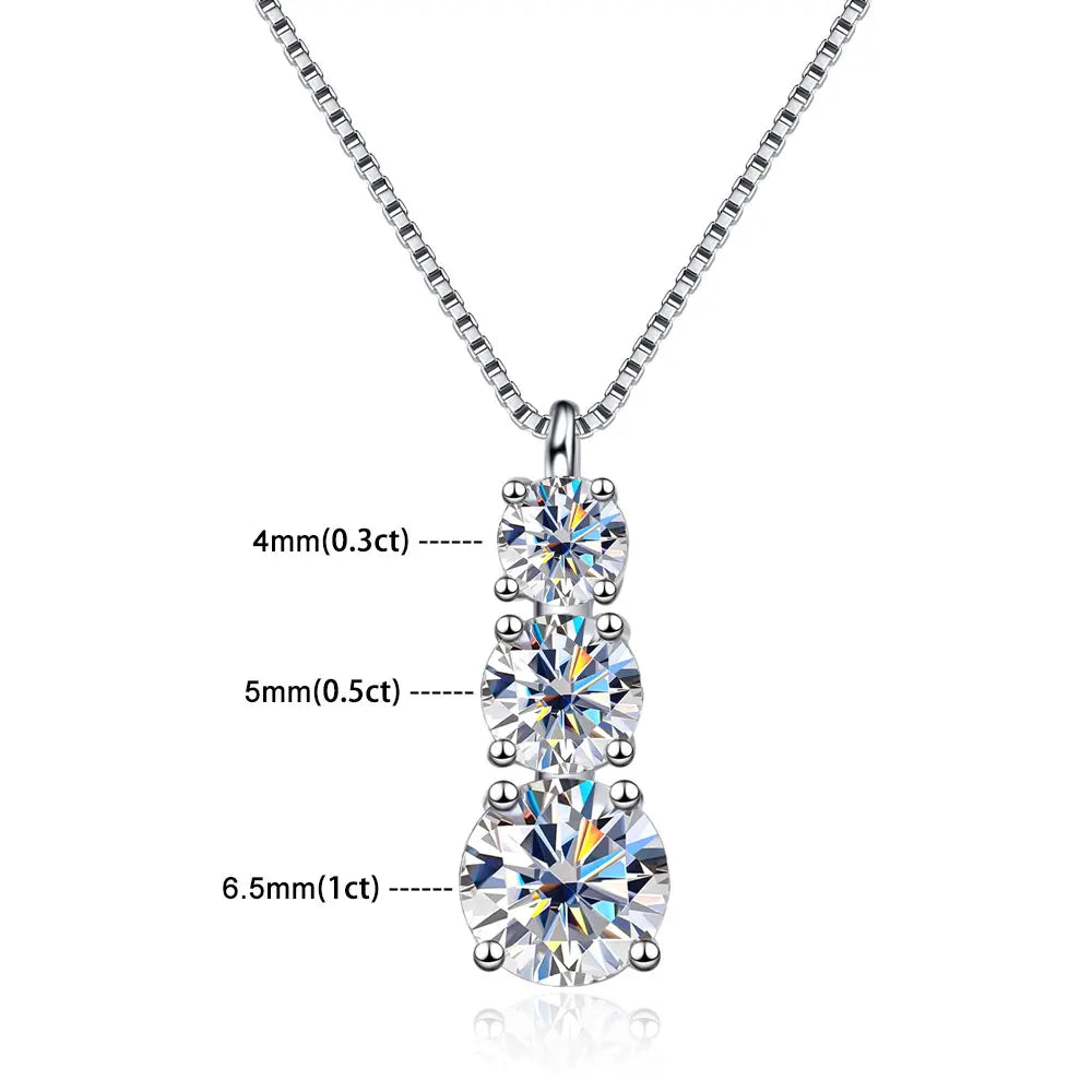 1,8 CT 3-Stone Pendant Necklace