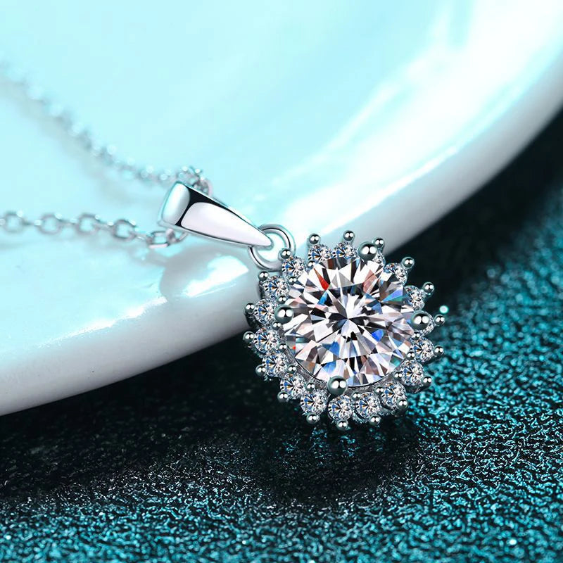 3CT Flower Pendant Necklace