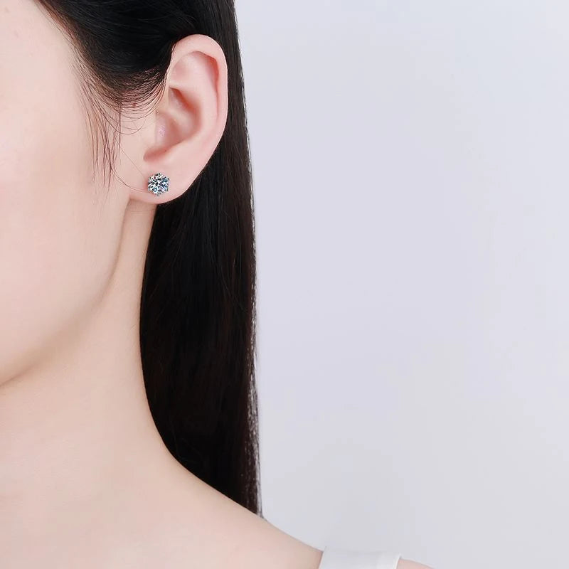 0,5 CT Stud Earrings