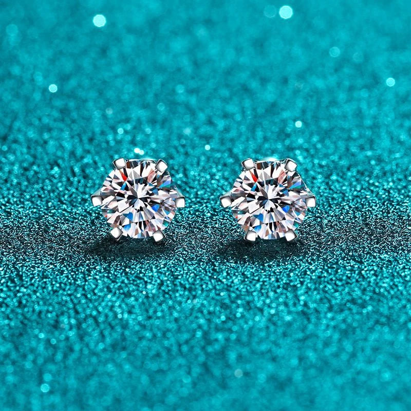 0,5 CT Stud Earrings