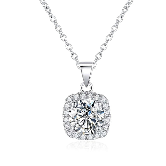 2CT D VVS1 Pendant Necklace