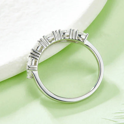 Full Triangle Ring