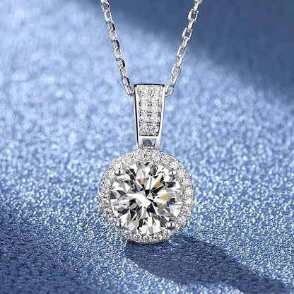 2 CT Classic Pendant Necklace