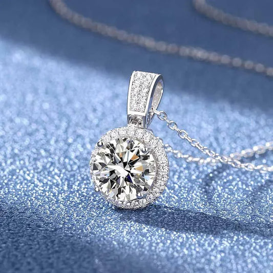 2 CT Classic Pendant Necklace