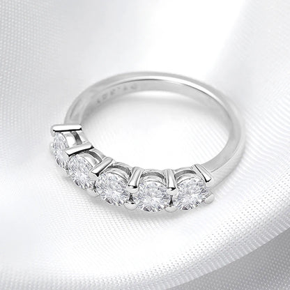 1.5 CT Ring 4mm Stone