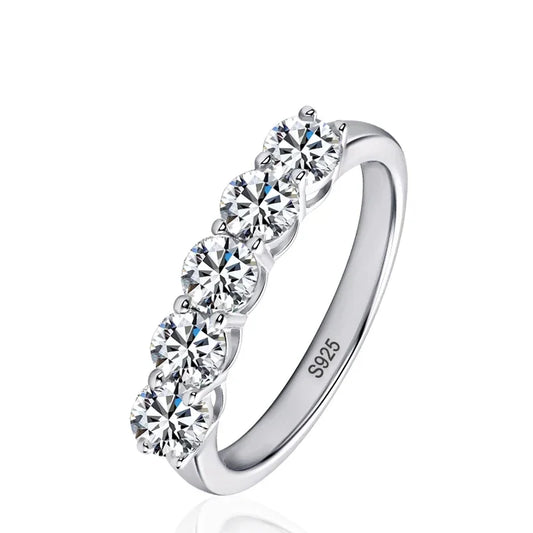 1,5 CT 5 Stone Ring
