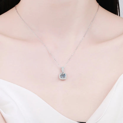 1CT D VVS1 Pendant Necklace
