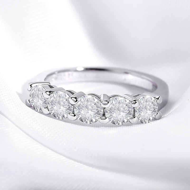 1.5 CT Ring 4mm Stone