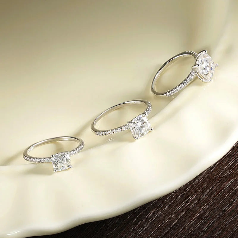3 CT D VVS1 Cushion Ring