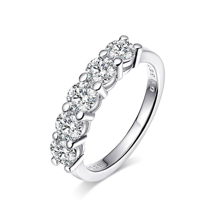1.5 CT Ring 4mm Stone