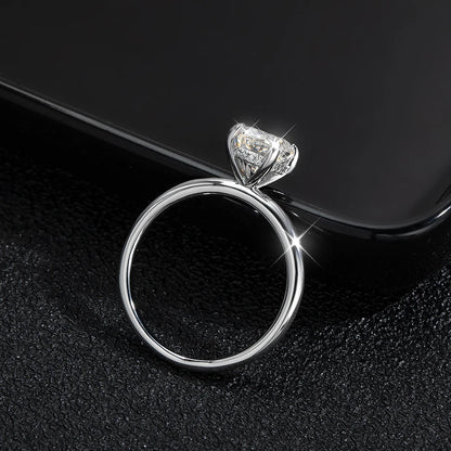 2 CT D VVS1 Oval Ring 4-Prong Setting