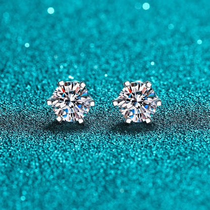 0,5 CT Stud Earrings