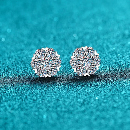 1,6 CT Diamond Flower Earrings